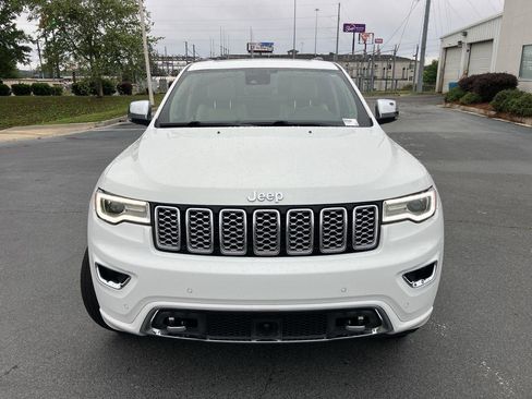 Used 2020 Jeep Grand Cherokee Overland AWD/4WD image 8
