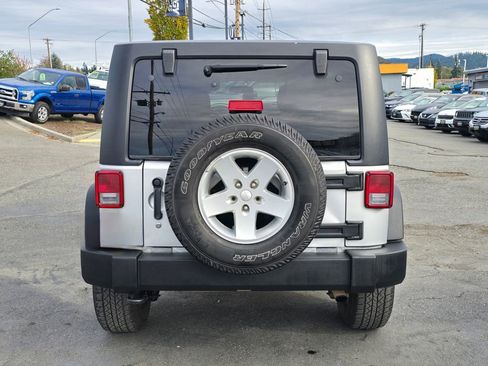 Used 2011 Jeep Wrangler Unlimited Sport AWD/4WD image 6