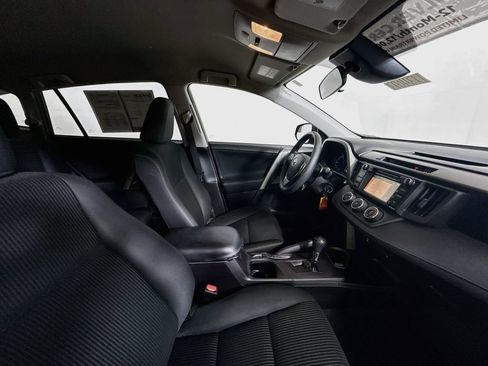 Certified 2018 Toyota RAV4 LE FWD image 27