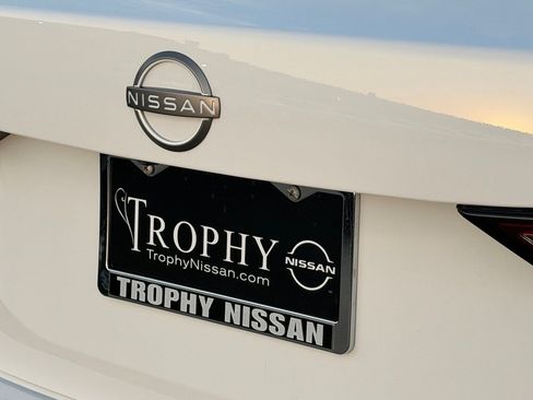 Certified 2025 Nissan Sentra SV FWD image 11