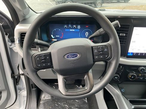 New 2026 Ford F450 XLT w/ XLT Premium Package image 18