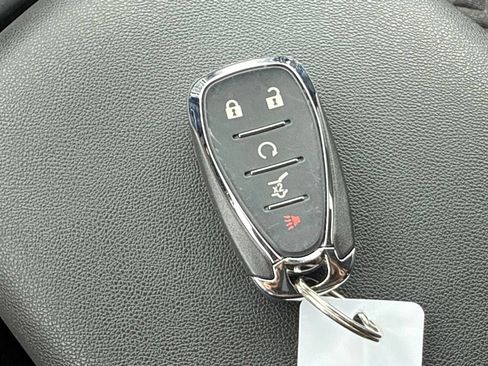 Used 2024 Chevrolet Equinox LT AWD/4WD image 21