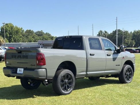New 2026 RAM 2500 Big Horn AWD/4WD image 6