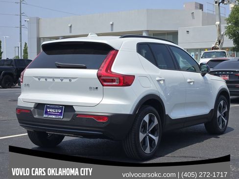 Used 2026 Volvo XC40 B5 Plus w/ Protection Package Premier AWD/4WD image 8