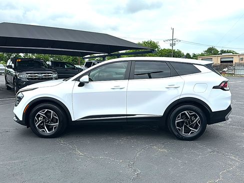 Used 2025 Kia Sportage LX FWD image 5