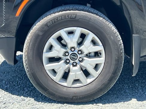 Used 2024 Nissan Frontier SV w/ SV Convenience Package RWD image 35