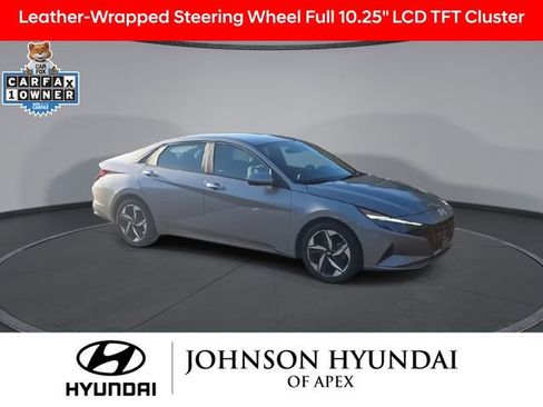 Used 2023 Hyundai Elantra SEL w/ Convenience Package image 10