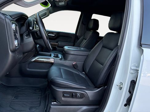 Used 2021 GMC Sierra 1500 Elevation w/ LPO, Elevation Black Package AWD/4WD image 9