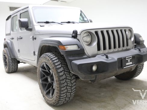 Used 2020 Jeep Wrangler Unlimited Sport AWD/4WD image 6