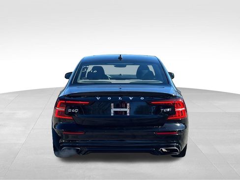 Used 2019 Volvo S60 T8 R-Design AWD/4WD image 5