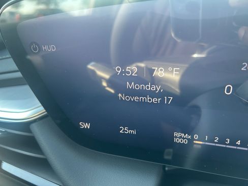 New 2026 Buick Enclave Avenir w/ Super Cruise Package image 2