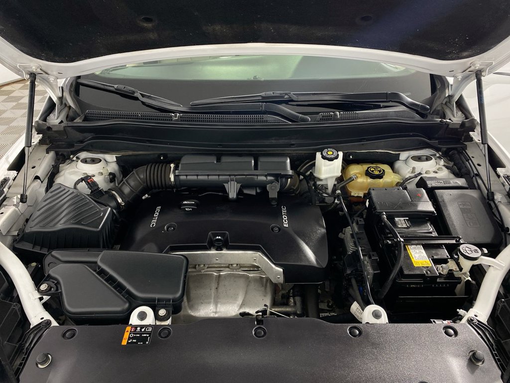 Used 2018 Buick Envision Essence FWD image 24