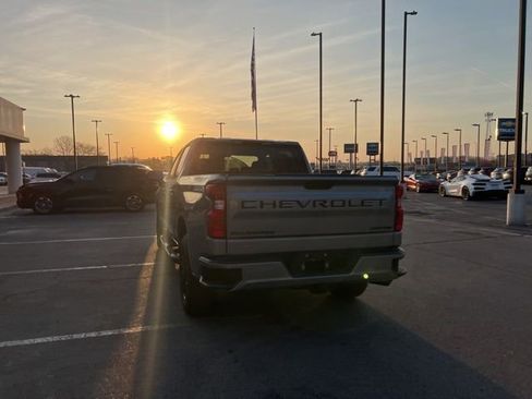 Used 2025 Chevrolet Silverado 1500 Custom w/ Turbomax Blackout Package image 7