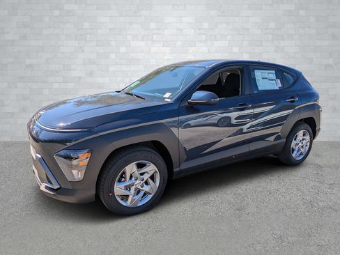 New 2026 Hyundai Kona SE image 9