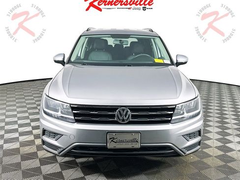 Used 2021 Volkswagen Tiguan S image 2
