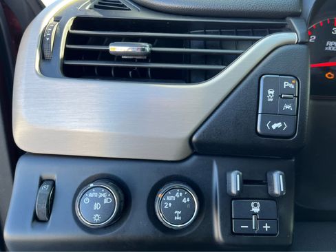 Used 2016 GMC Yukon Denali w/ Open Road Package image 12