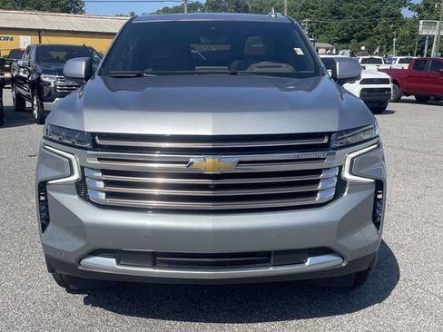 Used 2024 Chevrolet Tahoe High Country AWD/4WD image 11