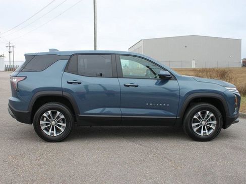 New 2026 Chevrolet Equinox LT w/ Convenience Package II image 18