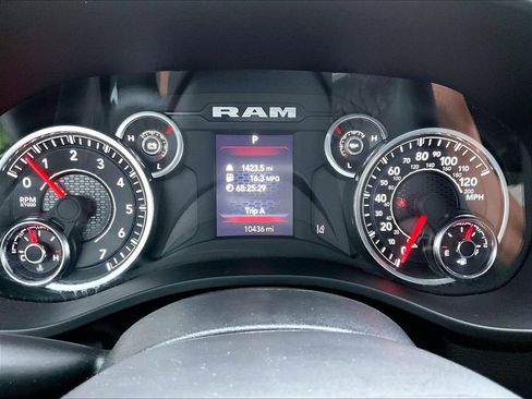 Used 2025 RAM 1500 Big Horn AWD/4WD image 24