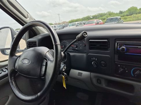 Used 2004 Ford F250 XL AWD/4WD image 19