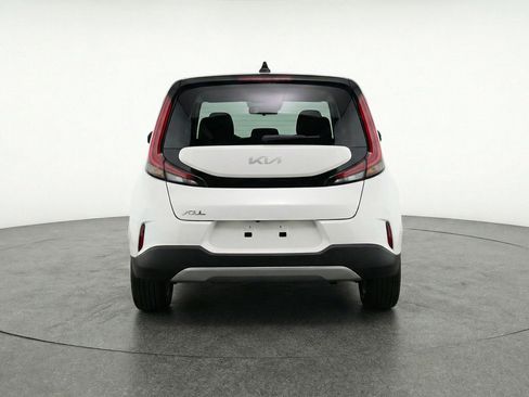 Used 2025 Kia Soul LX w/ LX Technology Package FWD image 7