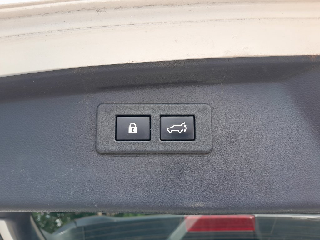 Used 2023 Subaru Outback Limited AWD/4WD image 36
