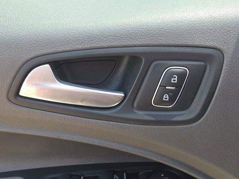 Used 2022 Ford Transit Connect XLT FWD image 21