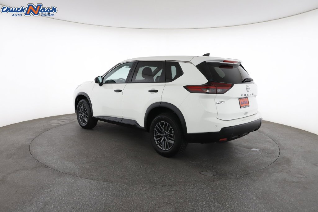 Used 2024 Nissan Rogue S FWD image 9