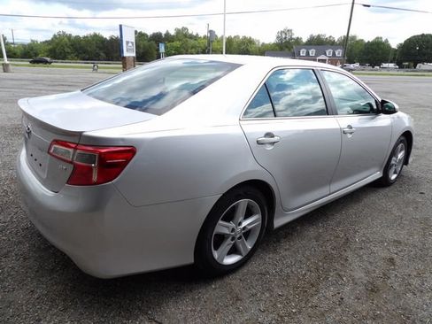 Used 2014 Toyota Camry SE w/ Fleet Convenience Package FWD image 5