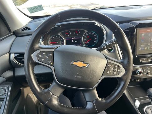 Certified 2021 Chevrolet Traverse LT image 8