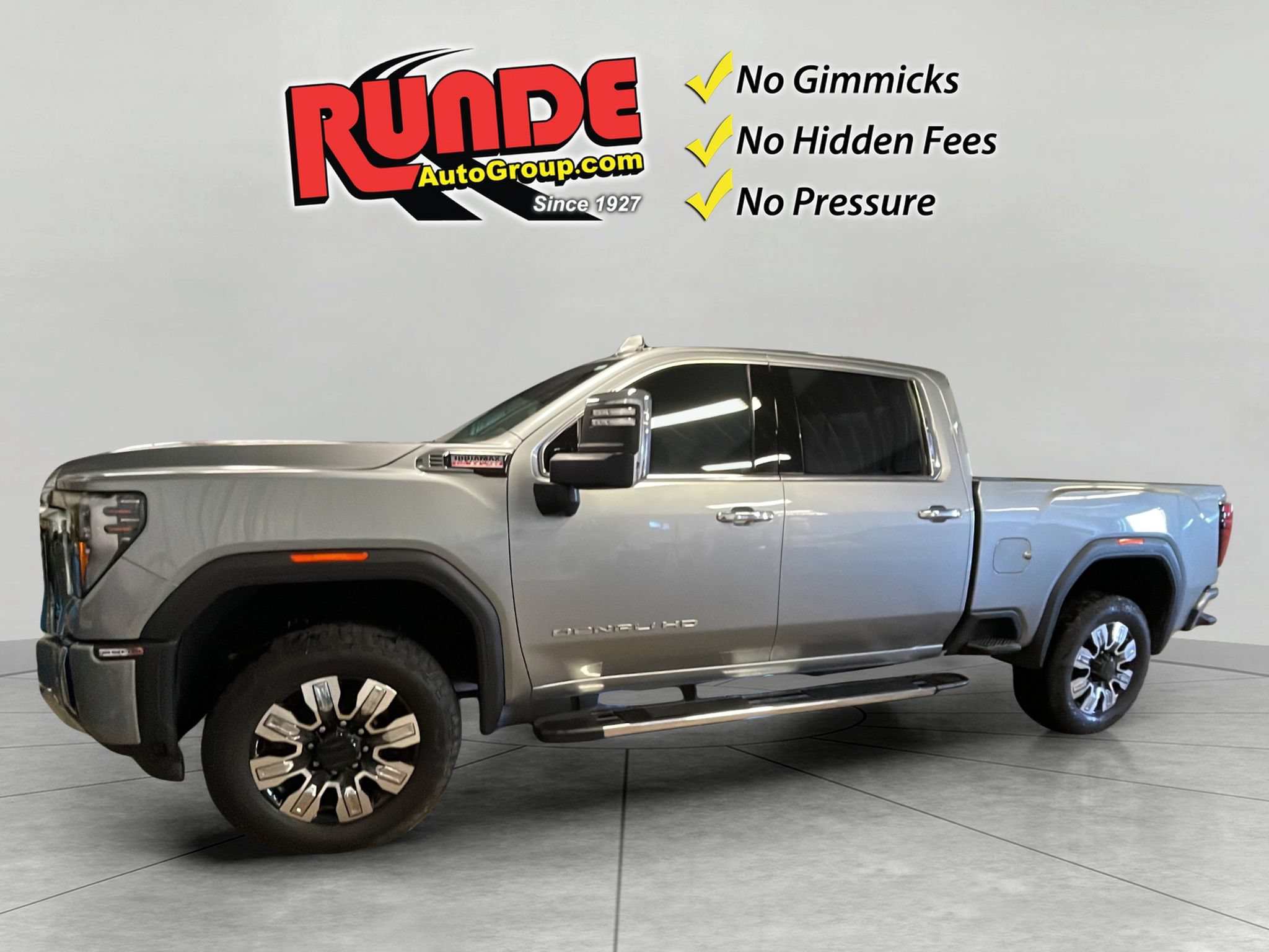 Used 2025 GMC Sierra 2500 Denali w/ Denali Reserve Package AWD/4WD image 1