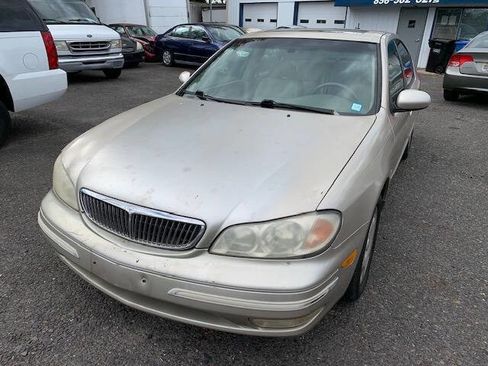 Used 2001 INFINITI I30 image 4