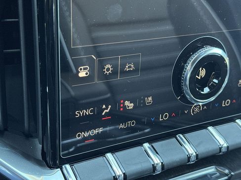 New 2026 GMC Acadia Denali Ultimate AWD/4WD image 17