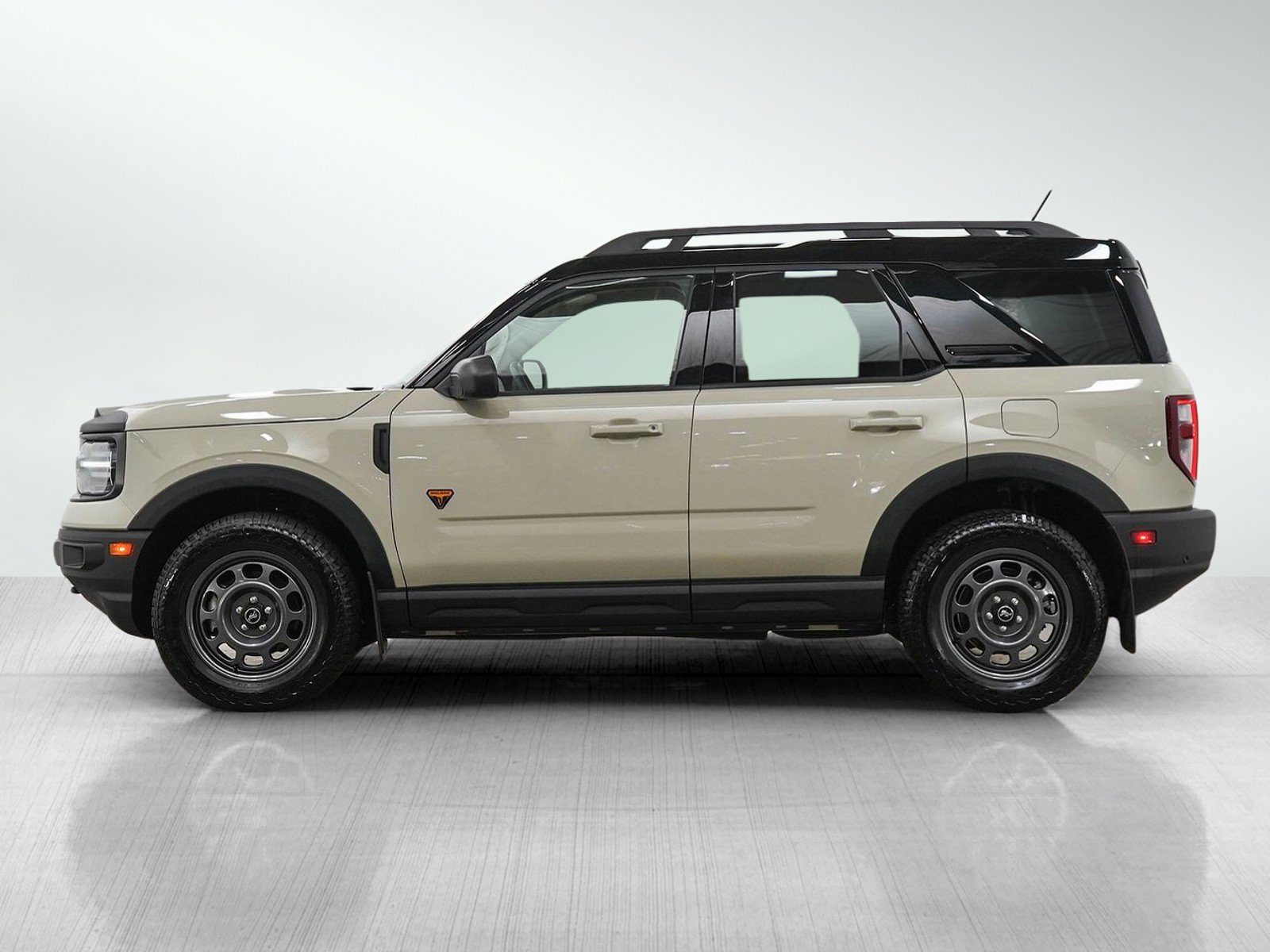 Used 2024 Ford Bronco Sport Badlands w/ Premium Package AWD/4WD image 2