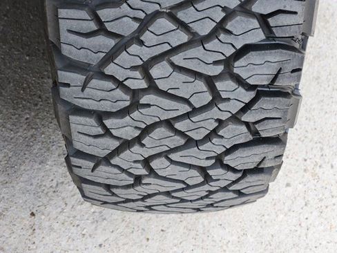 Used 2025 Ford Maverick XLT w/ Equipment Group 301A image 19