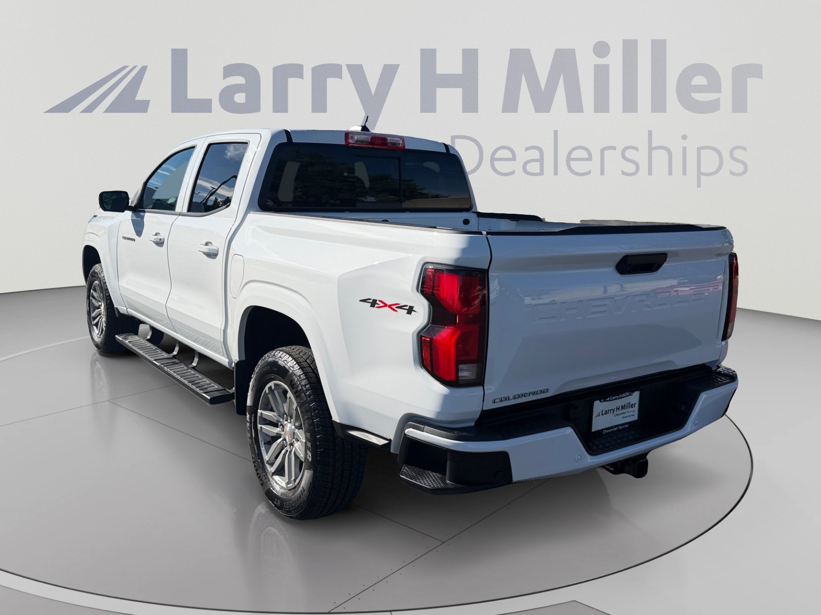 New 2026 Chevrolet Colorado LT w/ LT Convenience Package AWD/4WD image 3