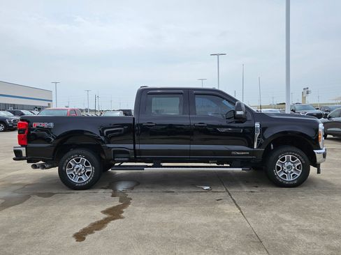 Used 2023 Ford F250 Lariat w/ FX4 Off-Road Package AWD/4WD image 2