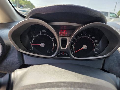 Used 2013 Ford Fiesta SE w/ Super Fuel Economy Pkg FWD image 27