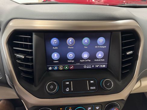 Used 2023 GMC Acadia Denali w/ Denali Ultimate Package AWD/4WD image 32