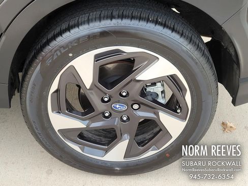 Certified 2025 Subaru Crosstrek 2.5i Limited w/ Crosstrek Mirror Package image 22