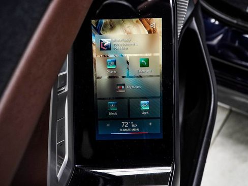 Used 2023 BMW 760i xDrive w/ Parking Assistance Package image 49