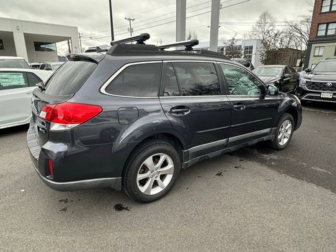 Used 2013 Subaru Outback 3.6R Limited image 7