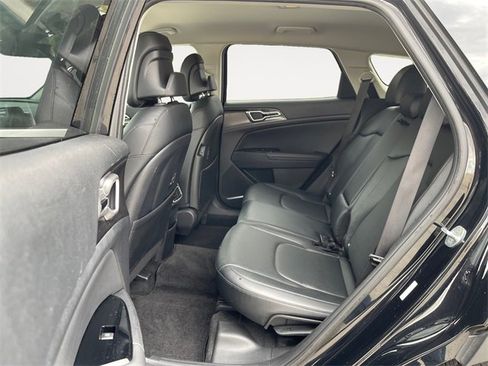 Used 2023 Kia Sportage EX image 13
