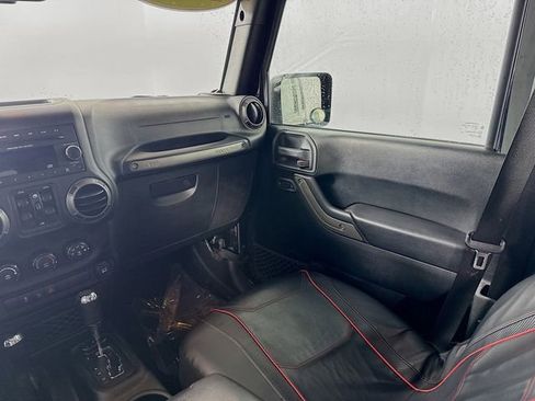 Used 2018 Jeep Wrangler Unlimited Sport S AWD/4WD image 19