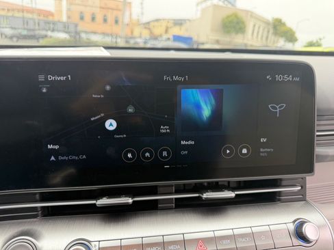 Used 2024 Hyundai Kona SEL FWD image 24