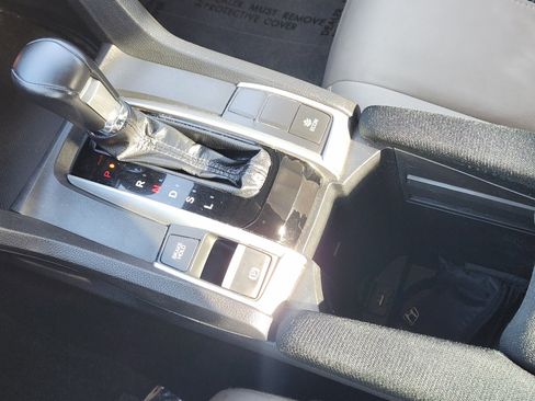 Used 2019 Honda Civic EX image 19