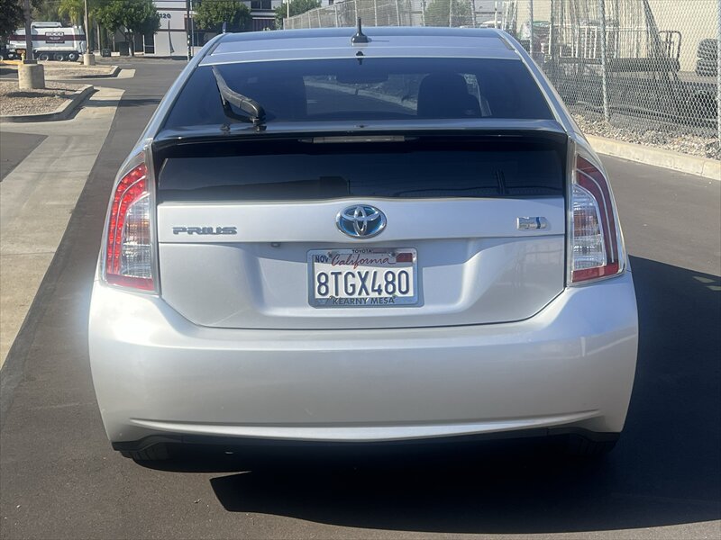Used 2013 Toyota Prius Four w/ Deluxe Solar Roof Pkg FWD image 15