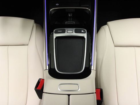 Certified 2025 Mercedes-Benz GLB 250 GLB 250 image 16