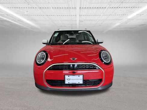 Certified 2025 MINI Cooper 2-Door Hardtop image 8