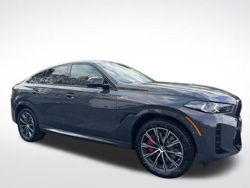 New 2026 BMW X6 M60i image 3